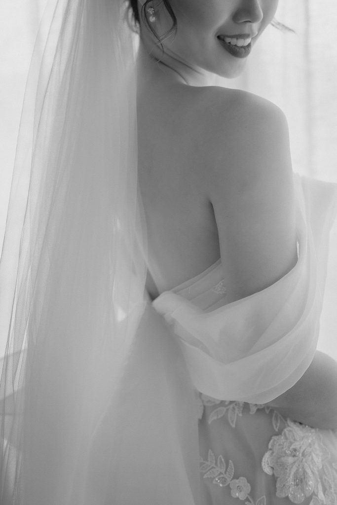 Koh samui wedding photographer takes HK brides portraits at Cape Fahn Hotel