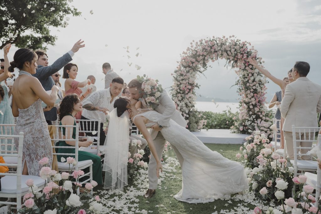 Wedding ceremony at Banyan Tree Resort captured by Krabi photographer