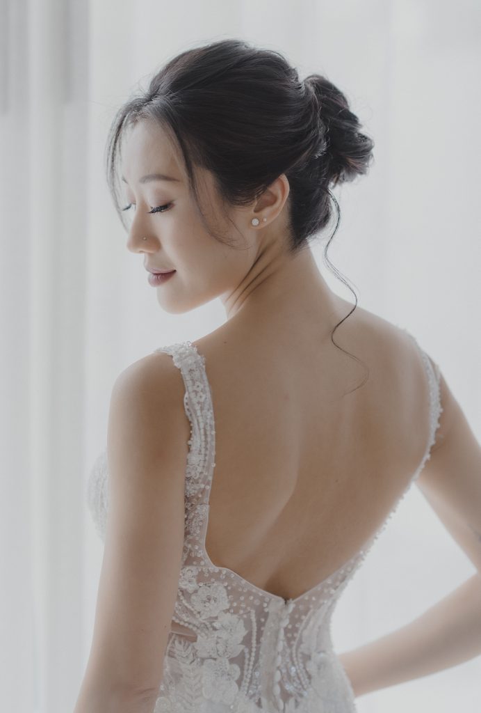 Krabi wedding photographer captures SG bride getting ready at Banyan tree Krabi Resort